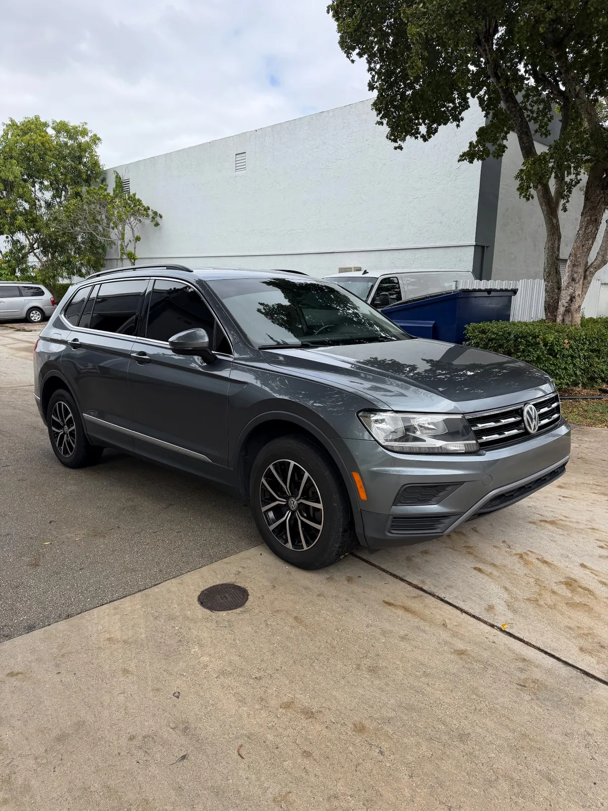 2021 Volkswagen Tiguan SE 2/11