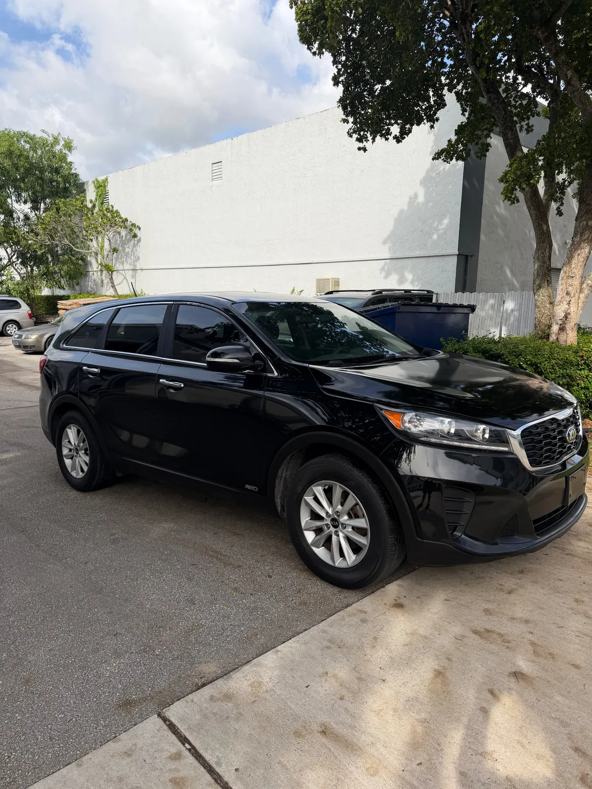 2020 Kia Sorento LX V6 2/10