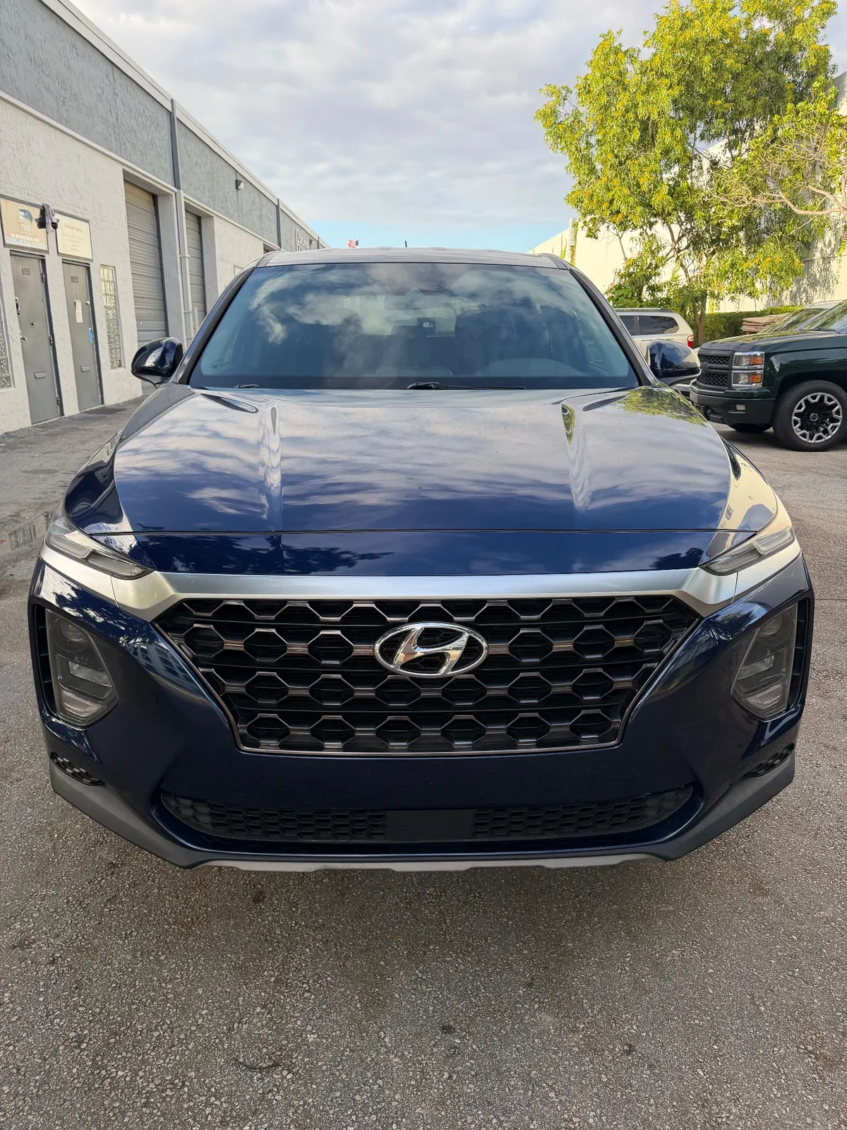 2019 Hyundai Santa Fe SE 1/9