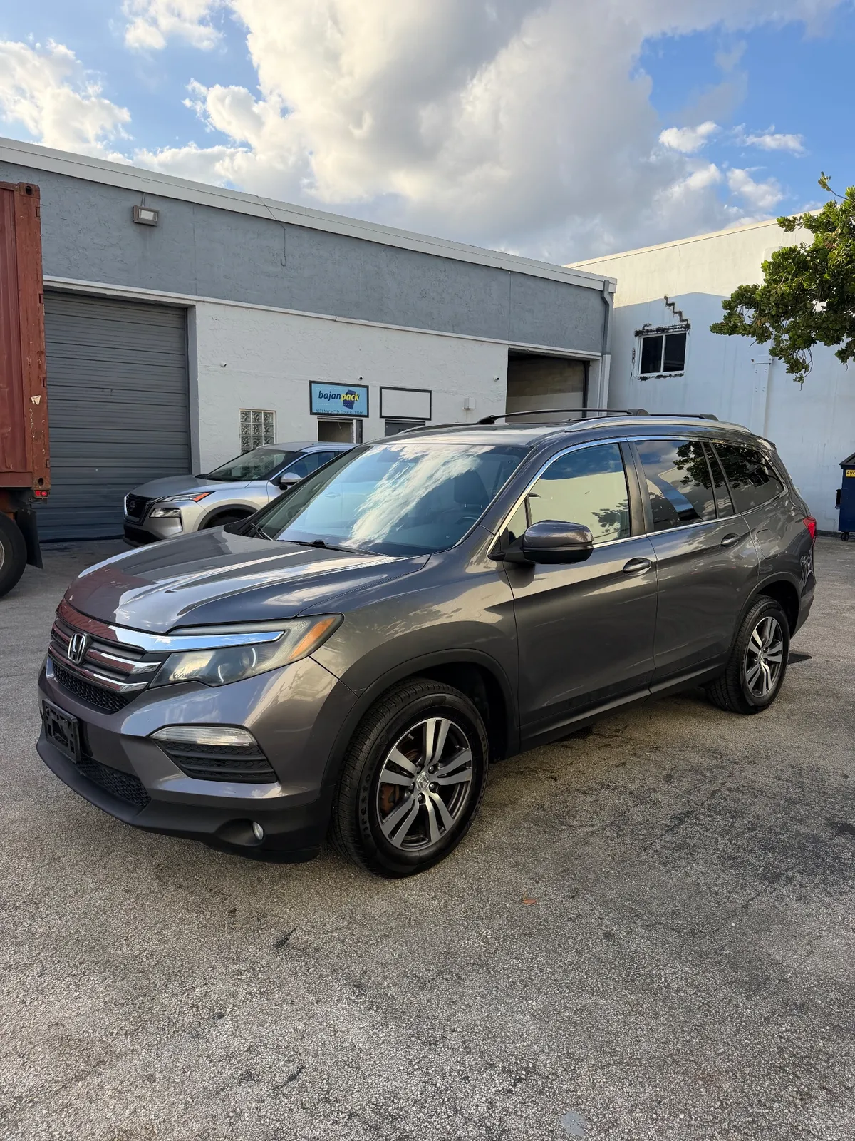 2016 Honda Pilot EX-L 2/10